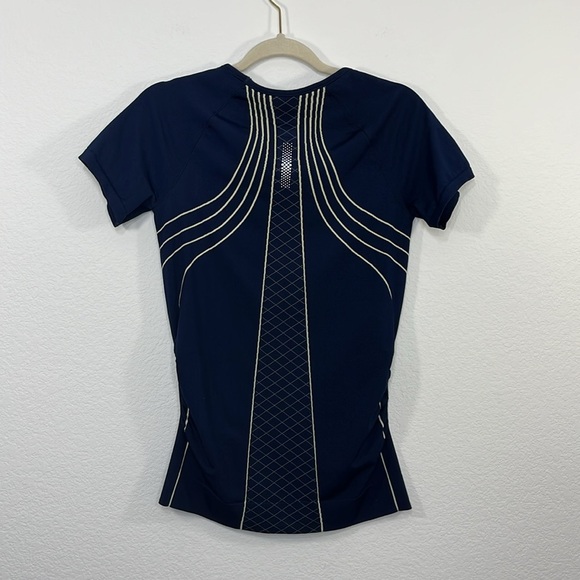 Athleta Finish Fast Line Tee Navy/White Size Medium #591287 - Picture 6 of 9